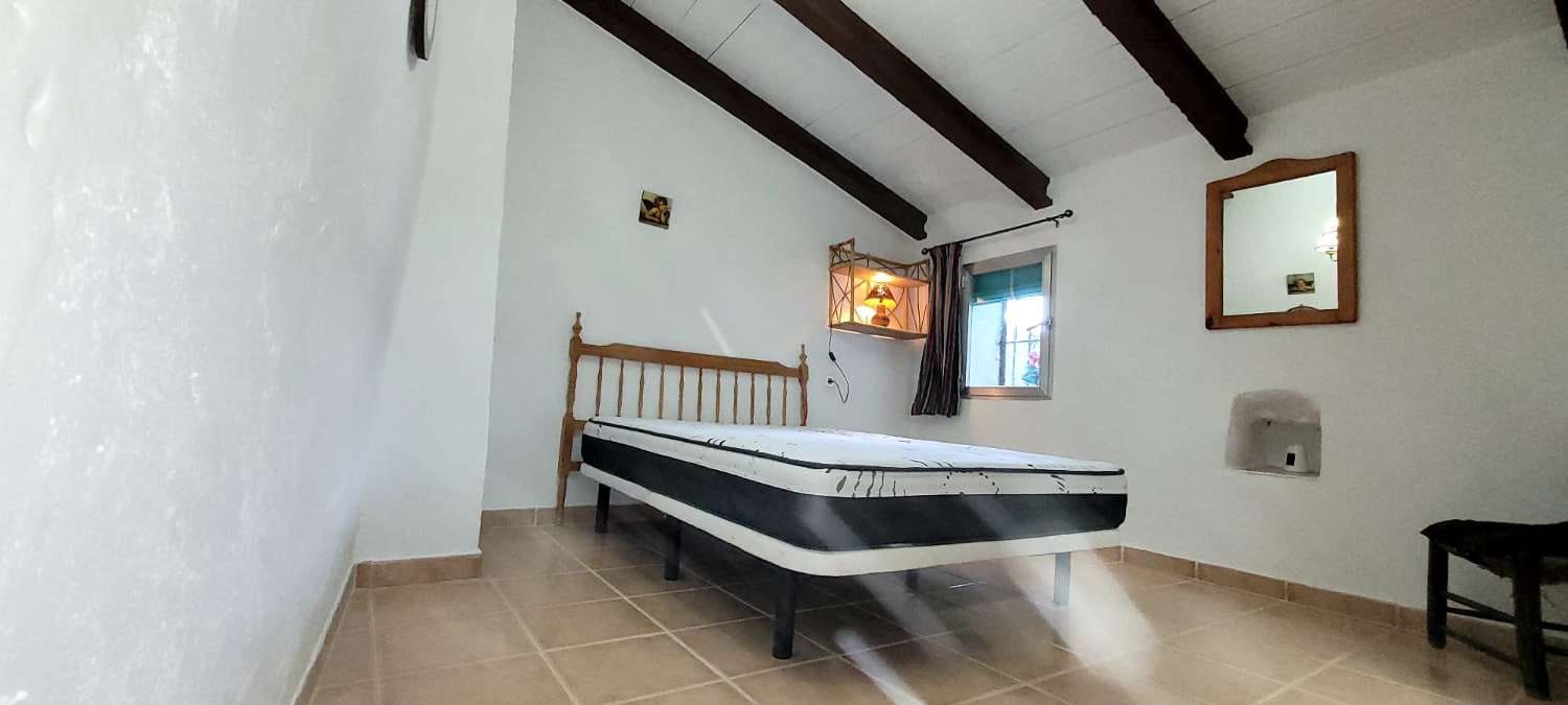 1 soverom Rekkehus til salgs i Segura de la Sierra - € 59 000 (Ref: 10085691)