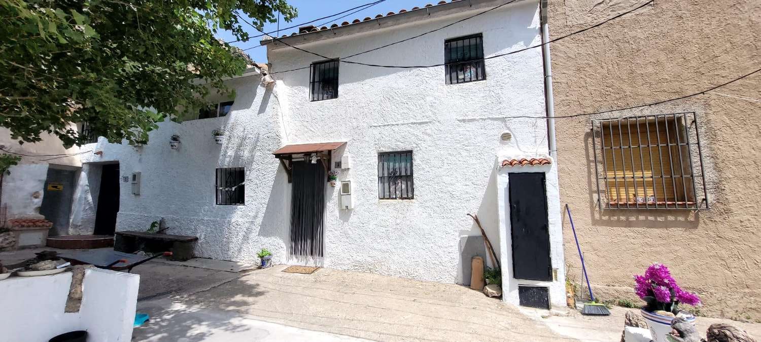 1 soverom Rekkehus til salgs i Segura de la Sierra - € 59 000 (Ref: 10085691)