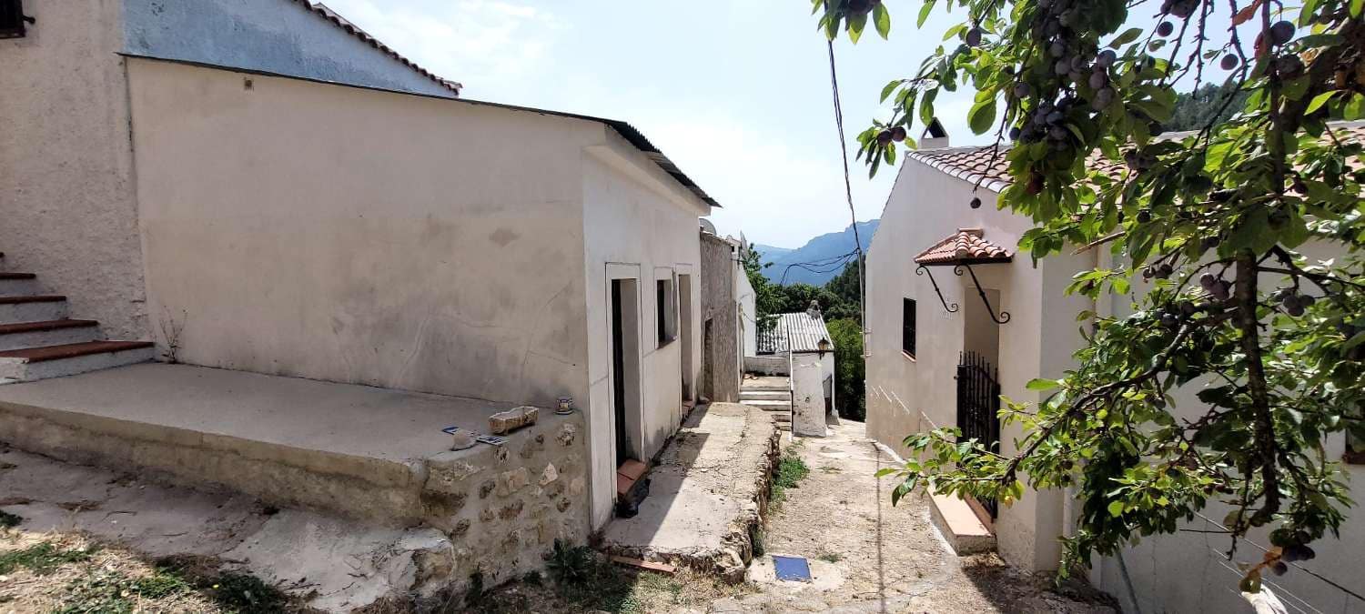 1 soverom Rekkehus til salgs i Segura de la Sierra - € 59 000 (Ref: 10085691)