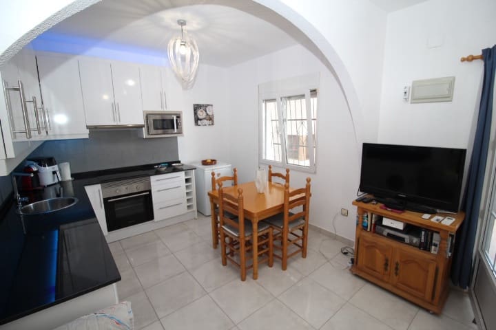 Piso de 3 habitaciones en San Miguel de Salinas en venta - 189.000 € (Ref: 10085693)