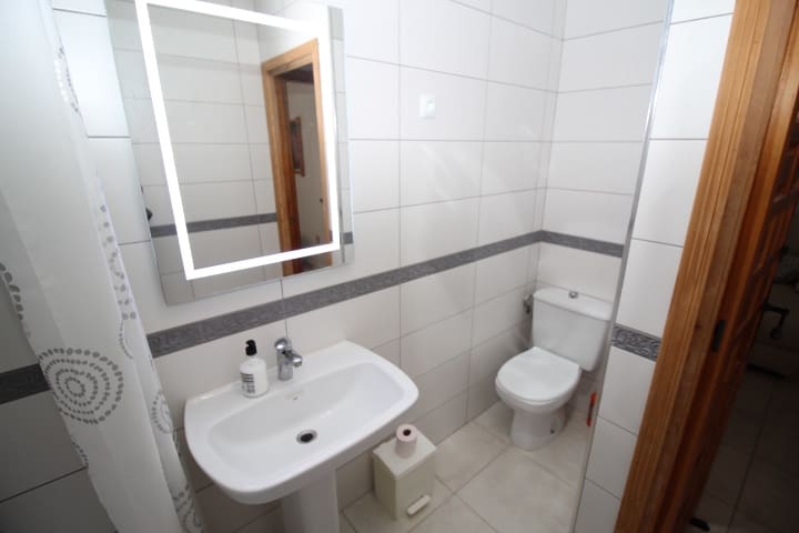 Piso de 3 habitaciones en San Miguel de Salinas en venta - 189.000 € (Ref: 10085693)
