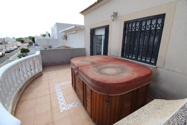 Piso de 3 habitaciones en San Miguel de Salinas en venta - 189.000 € (Ref: 10085693)