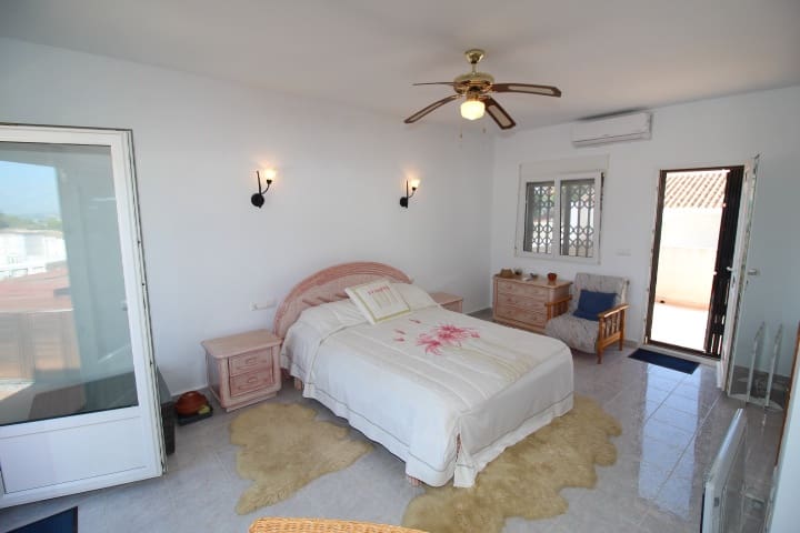 3 bedroom Flat for sale in San Miguel de Salinas - € 189,000 (Ref: 10085693)