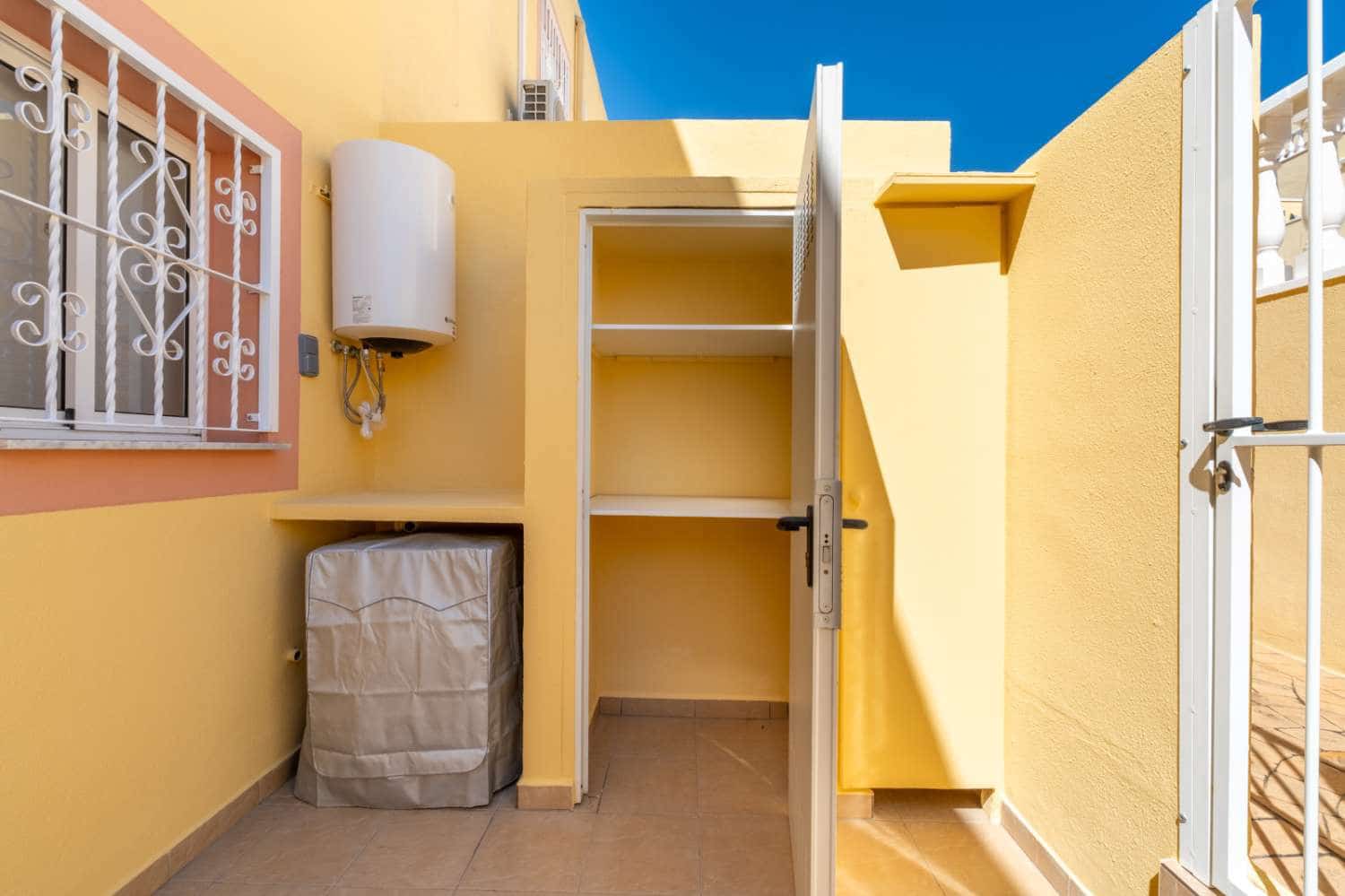 2 bedroom Bungalow for sale in Orihuela Costa with pool - € 229,800 (Ref: 10108879)