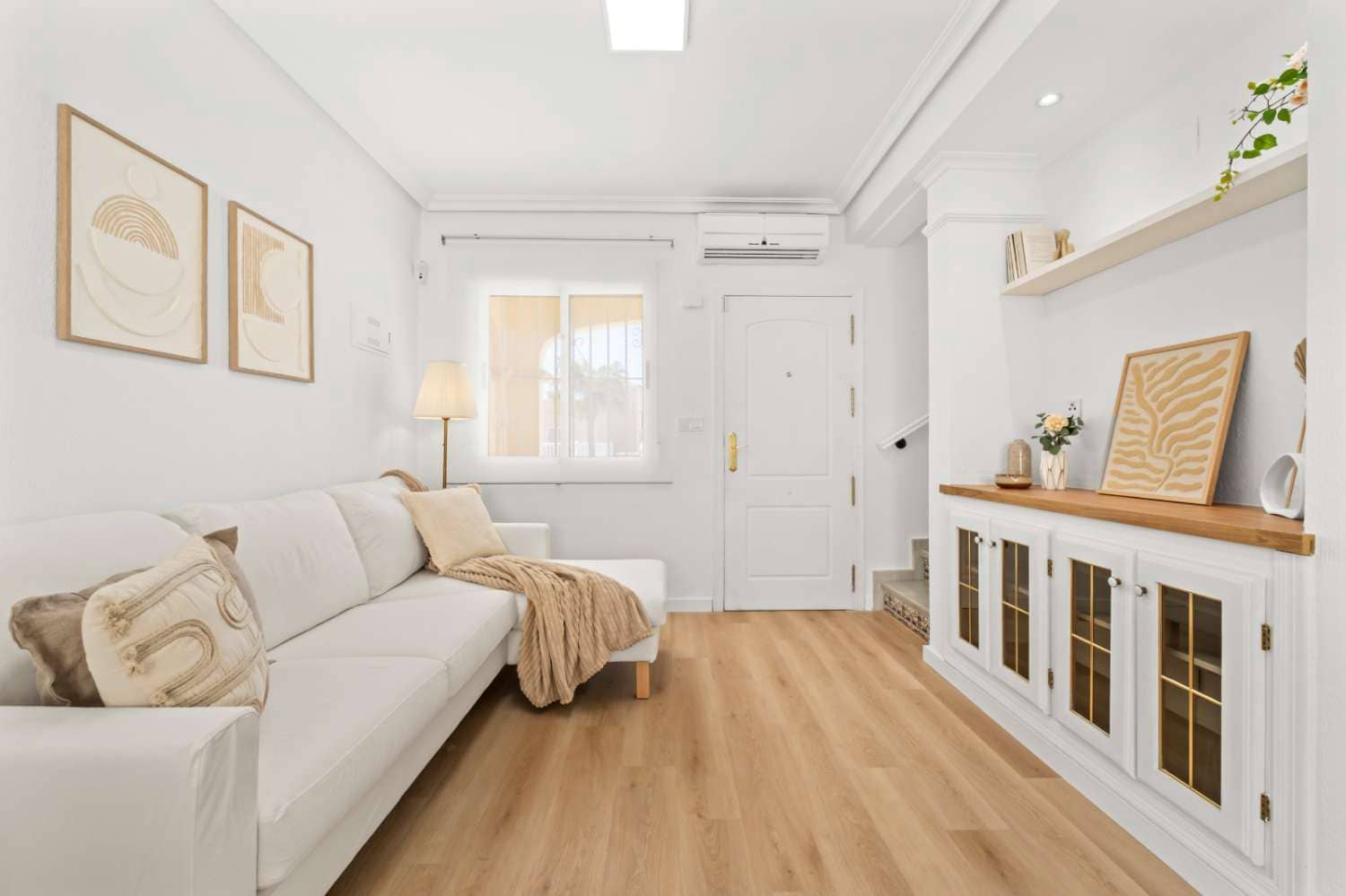 2 bedroom Bungalow for sale in Orihuela Costa with pool - € 229,800 (Ref: 10108879)