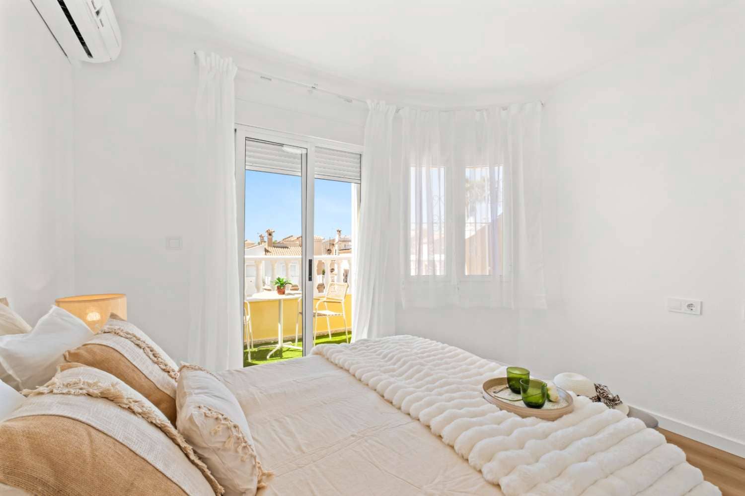 2 bedroom Bungalow for sale in Orihuela Costa with pool - € 229,800 (Ref: 10108879)