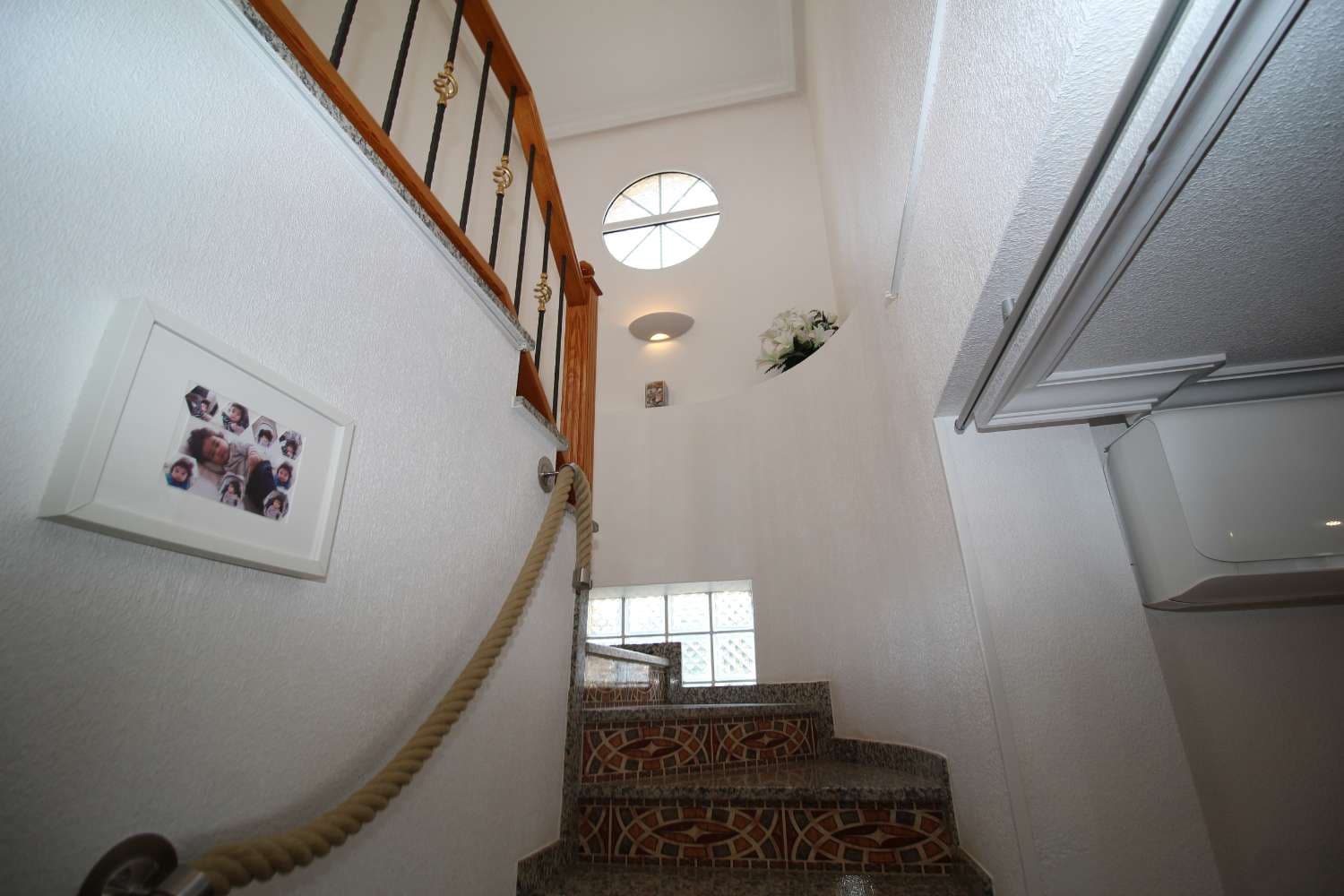 2 camera da letto Villetta a Schiera in vendita in Orihuela Costa con piscina garage - 229.000 € (Rif: 10168192)