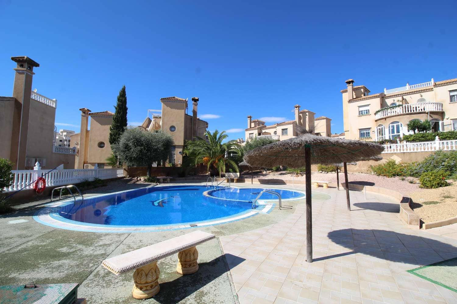 2 camera da letto Villetta a Schiera in vendita in Orihuela Costa con piscina garage - 229.000 € (Rif: 10168192)