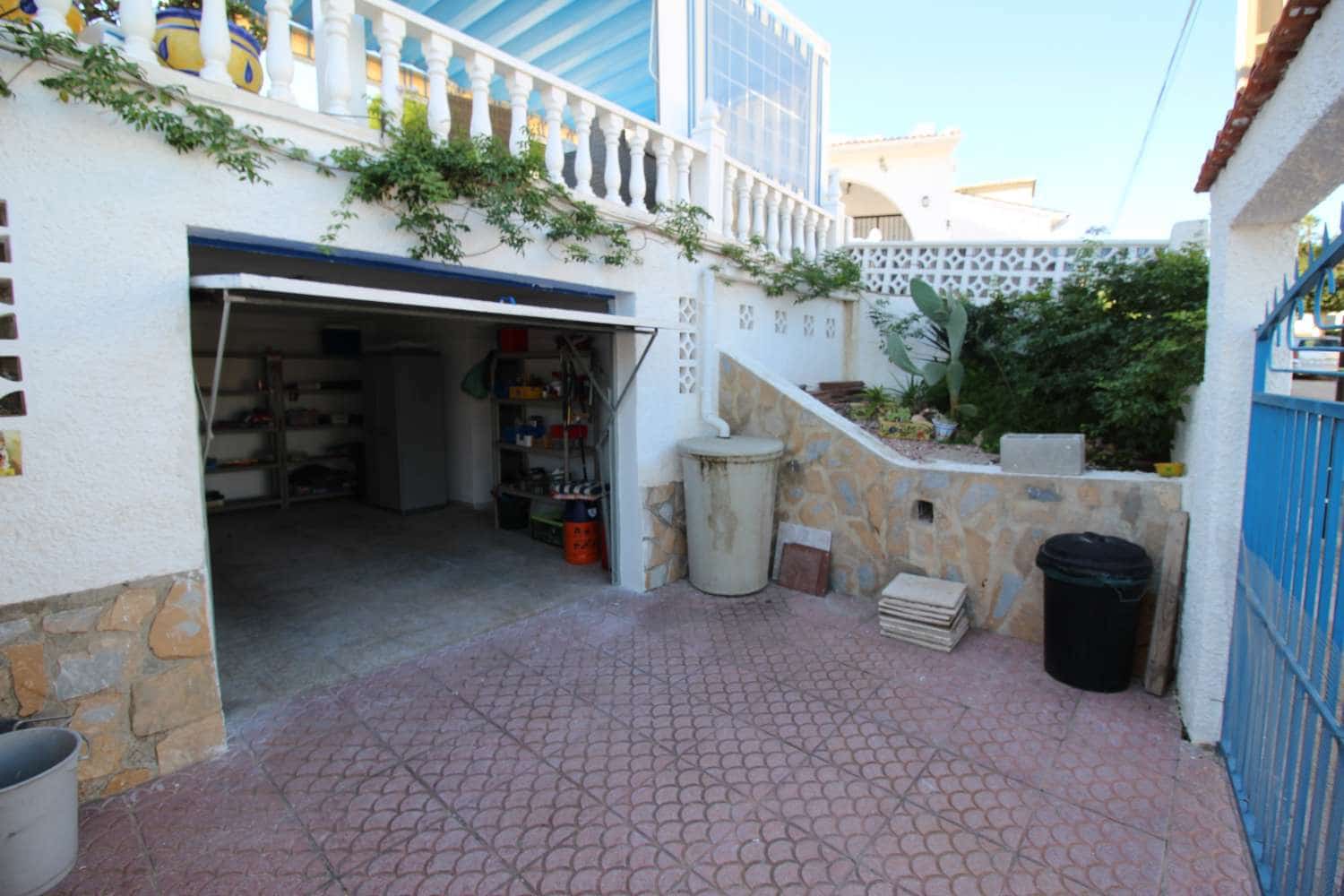 Chalet de 3 habitaciones en San Miguel de Salinas en venta con piscina garaje - 349.000 € (Ref: 10173206)