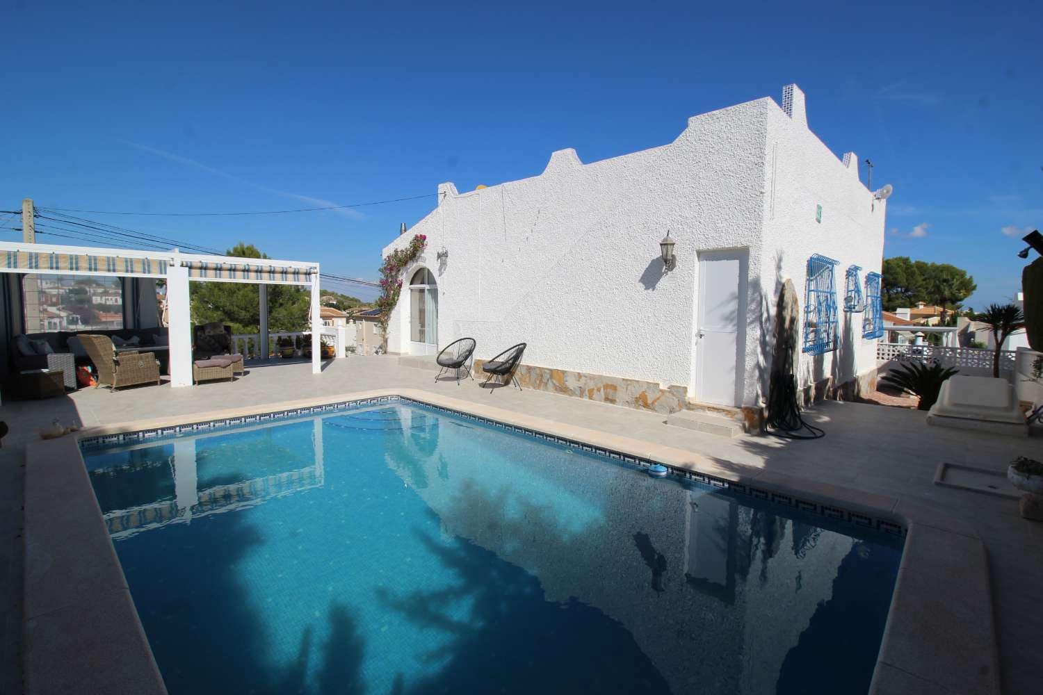 Chalet de 3 habitaciones en San Miguel de Salinas en venta con piscina garaje - 349.000 € (Ref: 10173206)
