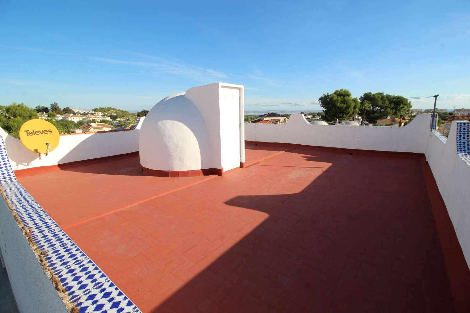 Chalet de 3 habitaciones en San Miguel de Salinas en venta con piscina garaje - 349.000 € (Ref: 10173206)