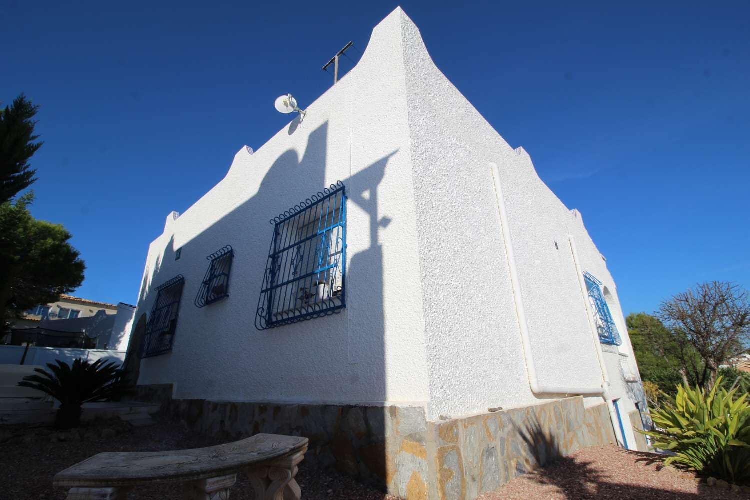 Chalet de 3 habitaciones en San Miguel de Salinas en venta con piscina garaje - 349.000 € (Ref: 10173206)