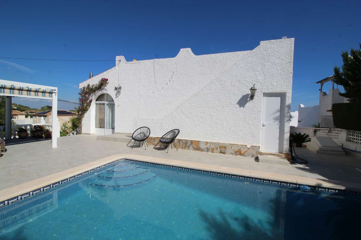 Chalet de 3 habitaciones en San Miguel de Salinas en venta con piscina garaje - 349.000 € (Ref: 10173206)
