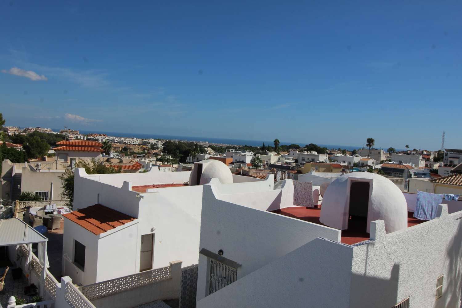 Chalet de 3 habitaciones en San Miguel de Salinas en venta con piscina garaje - 349.000 € (Ref: 10173206)
