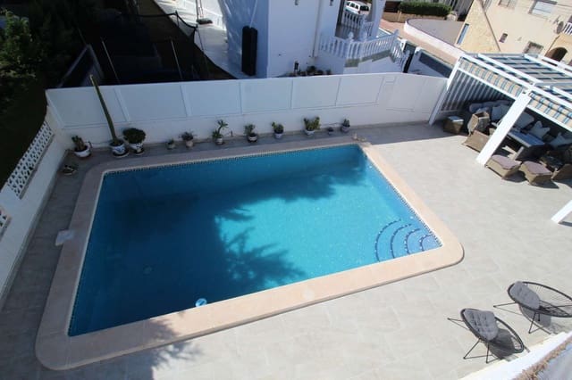 Chalet de 3 habitaciones en Blue Lagoon en venta con piscina garaje - 349.000 € (Ref: 10173206)
