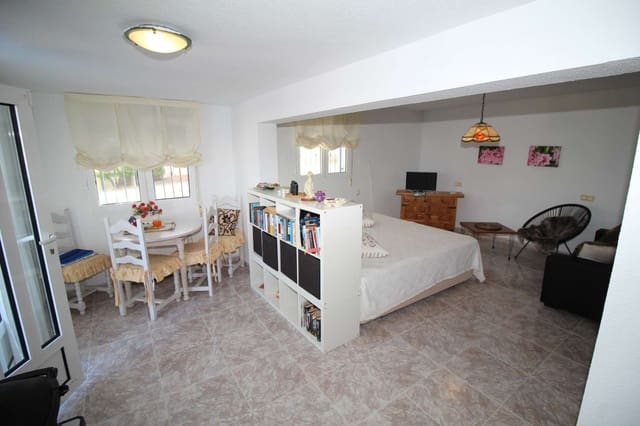 Chalet de 3 habitaciones en Blue Lagoon en venta con piscina garaje - 349.000 € (Ref: 10173206)