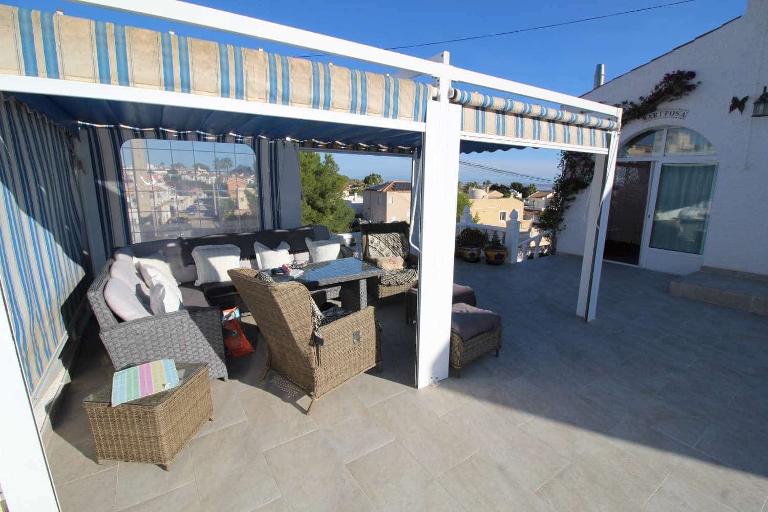 Chalet de 3 habitaciones en San Miguel de Salinas en venta con piscina garaje - 349.000 € (Ref: 10173206)