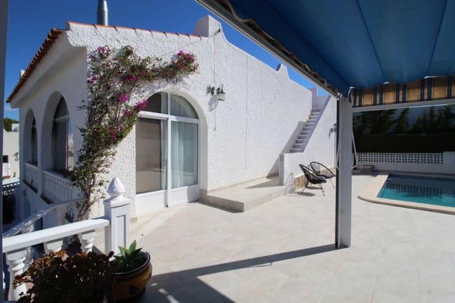 Chalet de 3 habitaciones en Blue Lagoon en venta con piscina garaje - 349.000 € (Ref: 10173206)