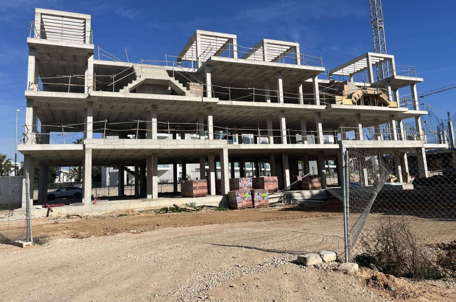 2 Zimmer Strandapartment zu verkaufen in Guardamar del Segura mit Pool - 305.000 € (Ref: 7990475)