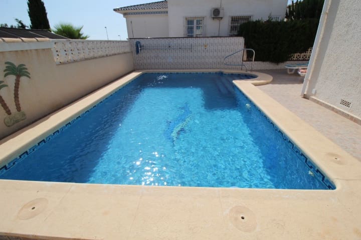 4 sovrum Villa till salu i Orihuela Costa med pool - 349 000 € (Ref: 8421078)