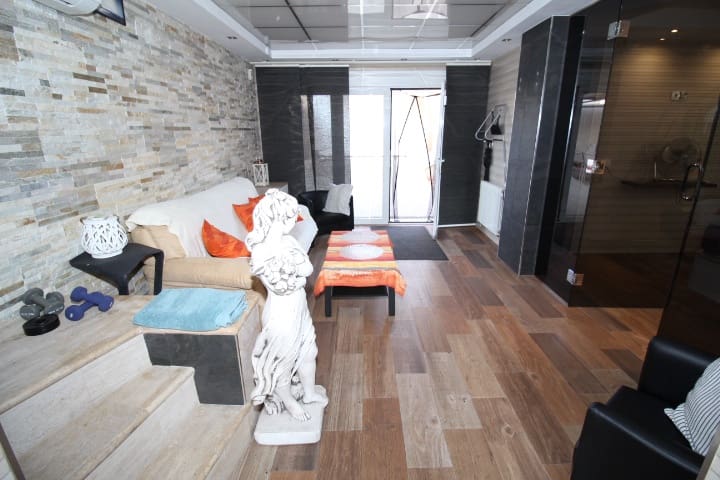 Chalet de 3 habitaciones en Orihuela Costa en venta con piscina - 265.000 € (Ref: 8499958)