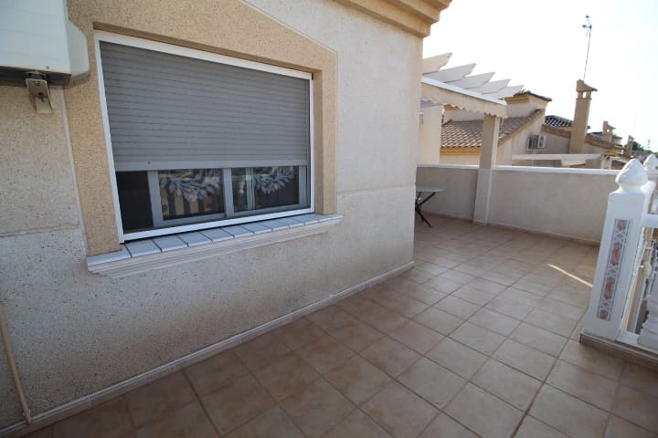 Chalet de 3 habitaciones en Orihuela Costa en venta con piscina - 265.000 € (Ref: 8499958)