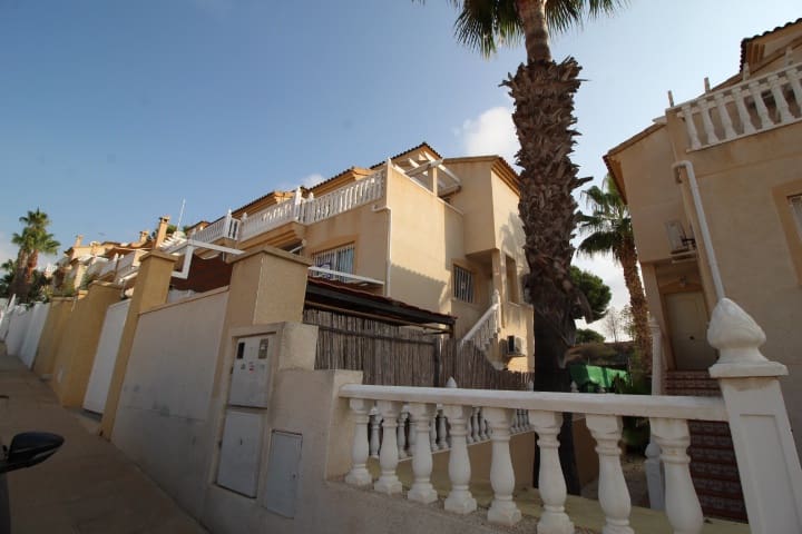 Chalet de 3 habitaciones en Orihuela Costa en venta con piscina - 265.000 € (Ref: 8499958)