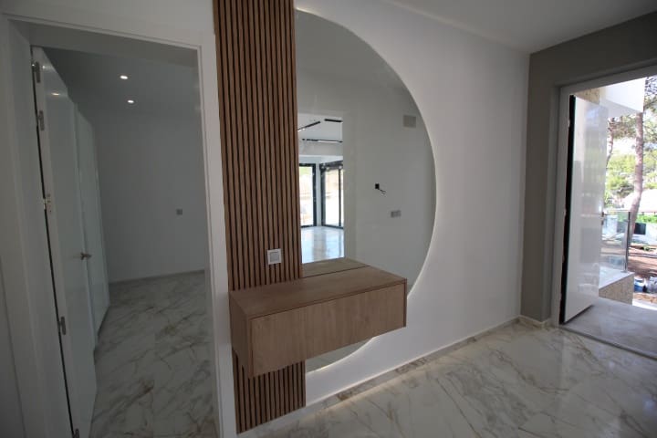 4 bedroom Villa for sale in Torrevieja with pool - € 995,000 (Ref: 8603413)