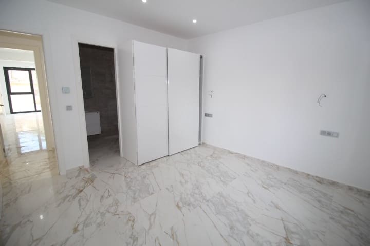 4 bedroom Villa for sale in Torrevieja with pool - € 995,000 (Ref: 8603413)