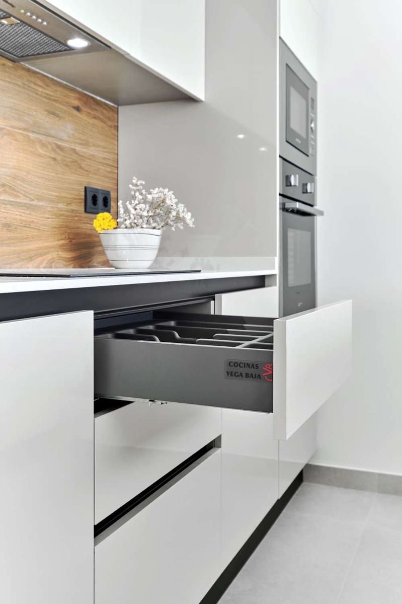 2 camera da letto Appartamento sulla Spiaggia in vendita in Torrevieja con piscina garage - 360.000 € (Rif: 8612290)