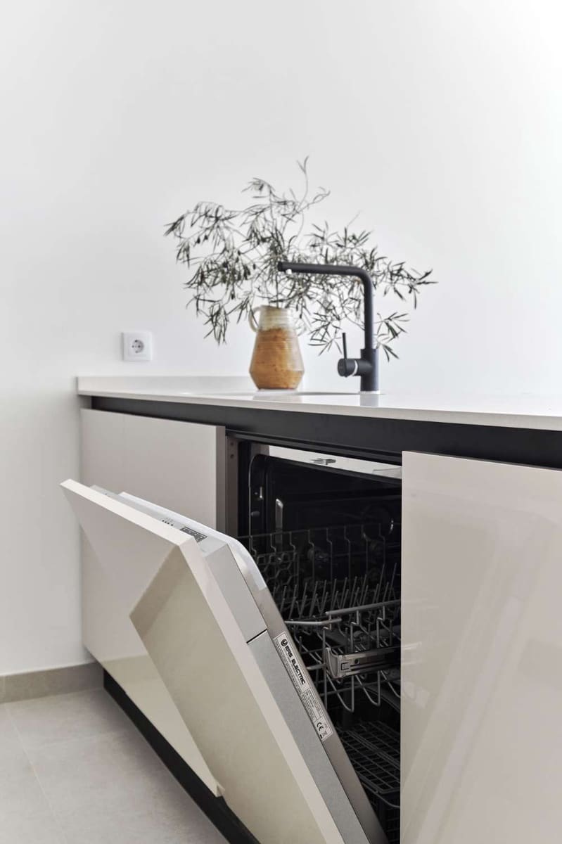 2 camera da letto Appartamento sulla Spiaggia in vendita in Torrevieja con piscina garage - 360.000 € (Rif: 8612290)