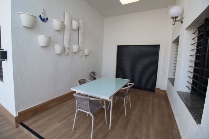 4 bedroom Villa for sale in Torre de la Horadada with pool - € 597,000 (Ref: 8817296)