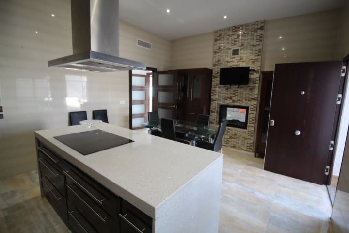 4 bedroom Villa for sale in Torre de la Horadada with pool - € 597,000 (Ref: 8817296)