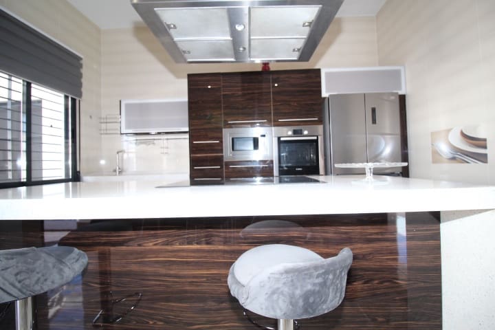 4 bedroom Villa for sale in Torre de la Horadada with pool - € 597,000 (Ref: 8817296)