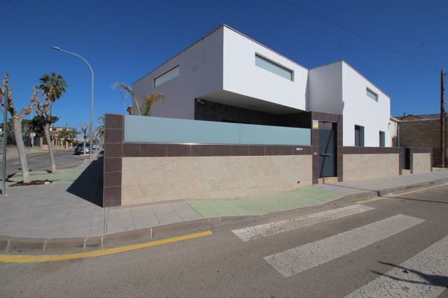 4 bedroom Villa for sale in Torre de la Horadada, Pilar de la Horadada with pool - € 597,000 (Ref: 8817296)