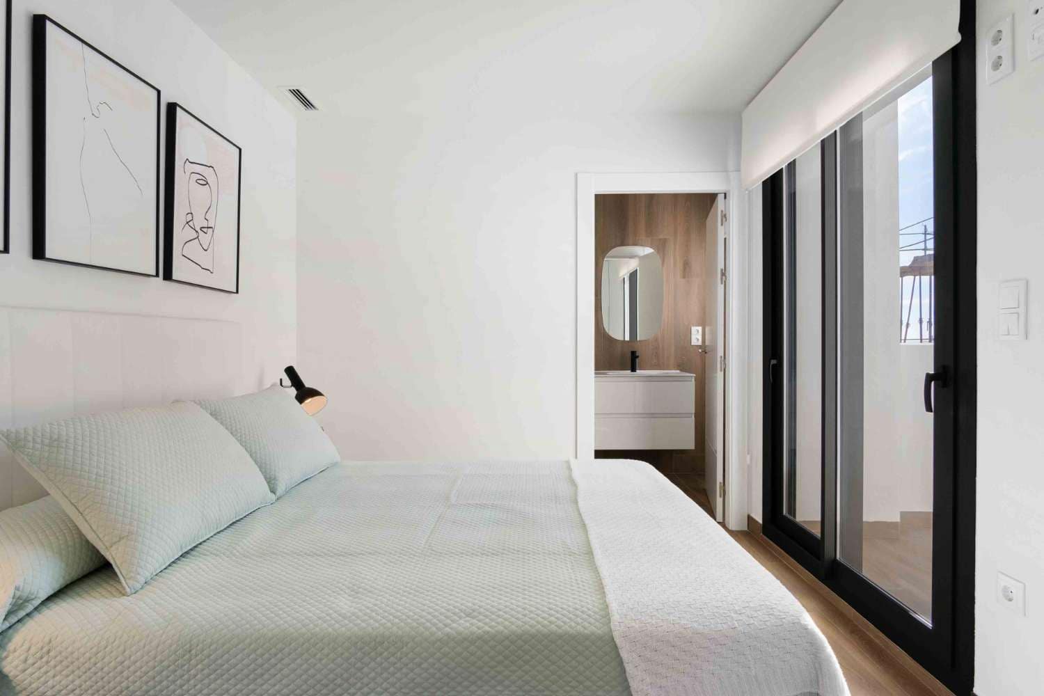 3 soverom Kjedet enebolig til salgs i Los Montesinos med svømmebasseng garasje - € 337 500 (Ref: 8885791)