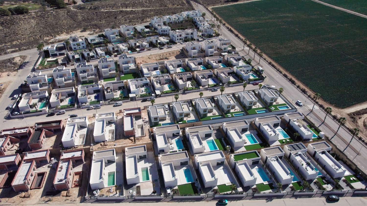 3 bedroom Villa for sale in Algorfa - € 535,000 (Ref: 8948507)