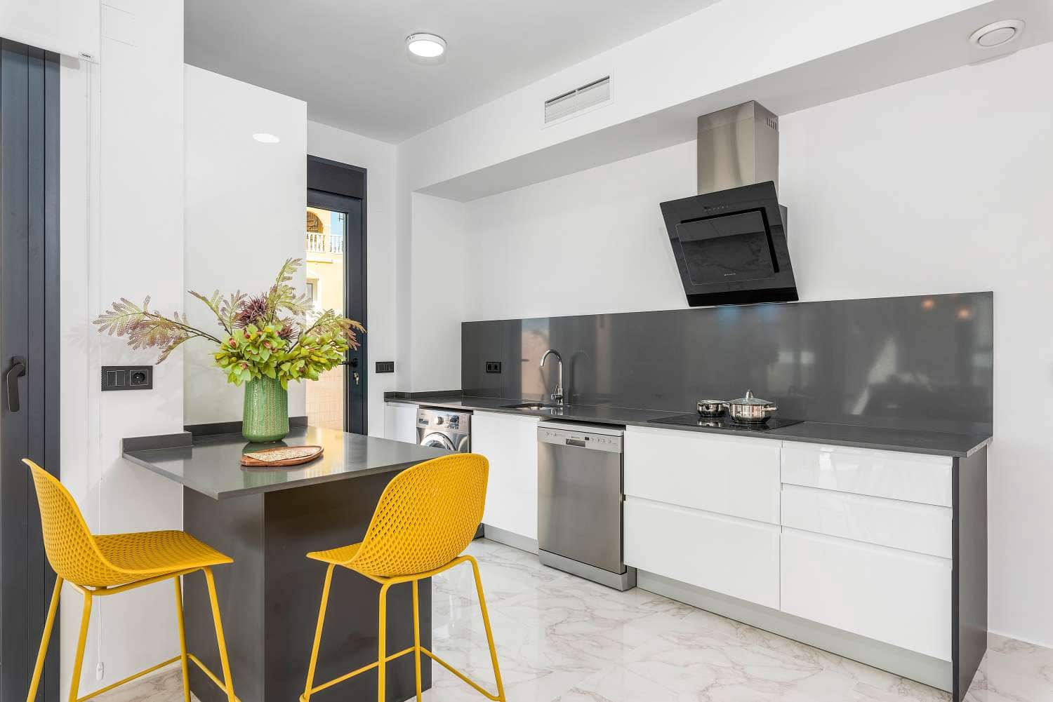 3 Zimmer Villa zu verkaufen in Benijofar mit Pool Garage - 435.000 € (Ref: 8978375)