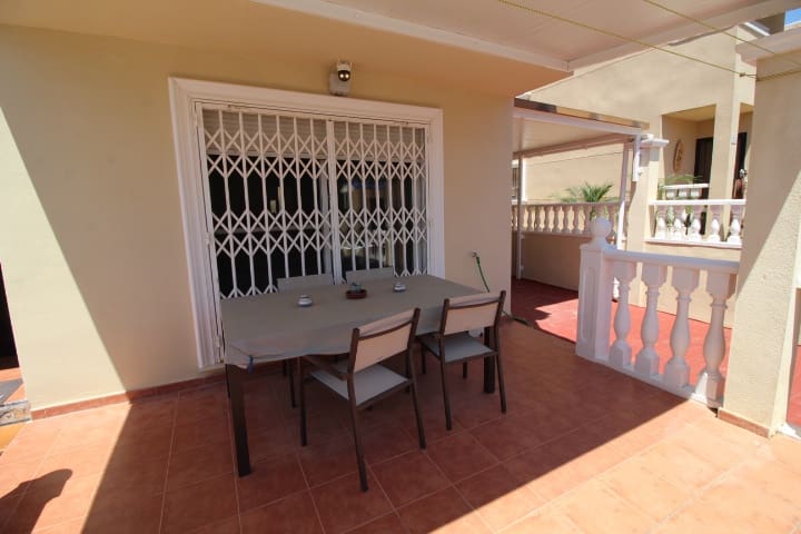 3 quarto Moradia para venda em Orihuela Costa com piscina - 345 000 € (Ref: 9022953)