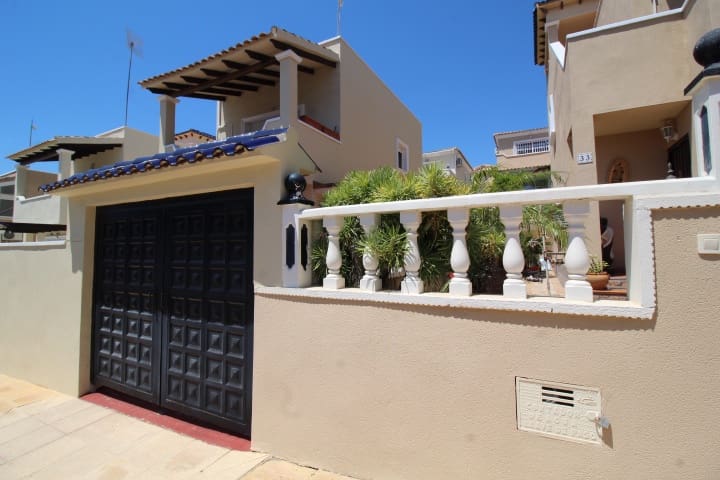 3 quarto Moradia para venda em Orihuela Costa com piscina - 345 000 € (Ref: 9022953)