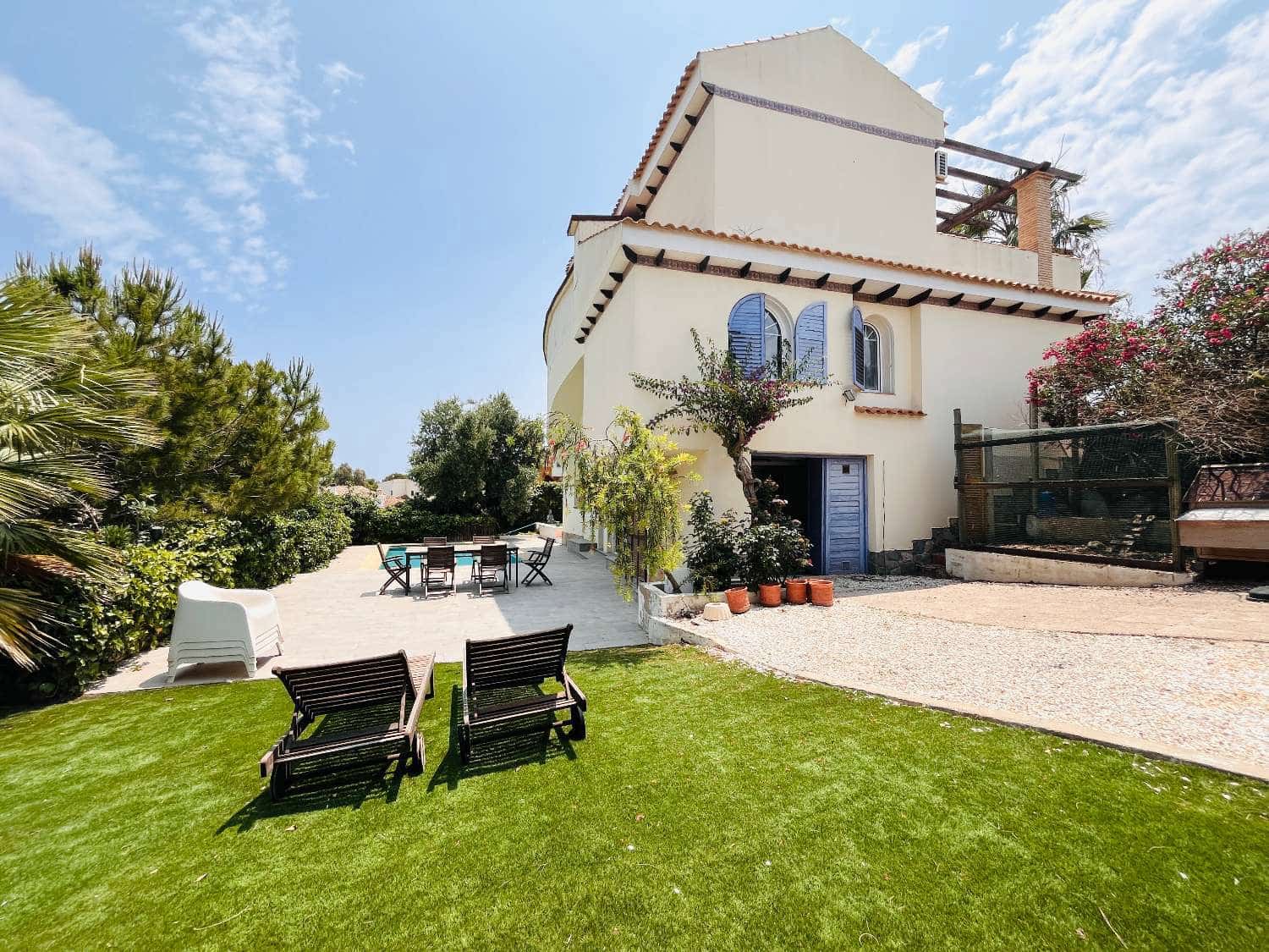 5 bedroom Villa for sale in Orihuela Costa with pool - € 795,000 (Ref: 9036406)