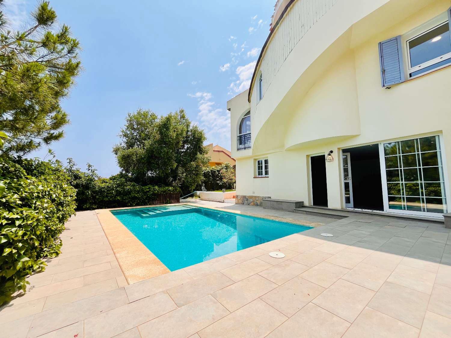 5 bedroom Villa for sale in Orihuela Costa with pool - € 795,000 (Ref: 9036406)
