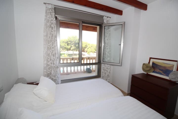 3 soveværelse Rækkehus til salg i Algorfa med swimmingpool - € 446.000 (Ref: 9129498)