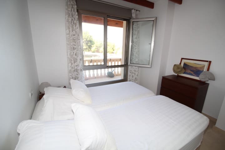 3 soveværelse Rækkehus til salg i Algorfa med swimmingpool - € 446.000 (Ref: 9129498)