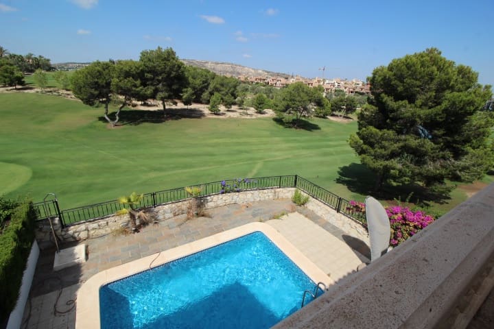 3 soveværelse Rækkehus til salg i Algorfa med swimmingpool - € 446.000 (Ref: 9129498)