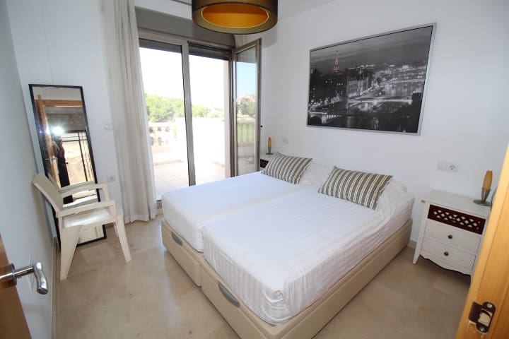 3 soveværelse Rækkehus til salg i Algorfa med swimmingpool - € 446.000 (Ref: 9129498)