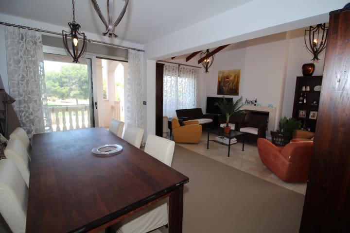 3 soveværelse Rækkehus til salg i Algorfa med swimmingpool - € 446.000 (Ref: 9129498)