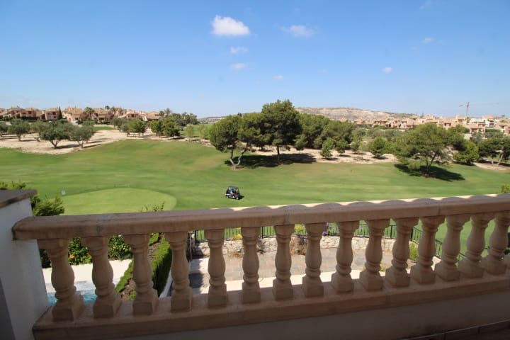 3 soveværelse Rækkehus til salg i Algorfa med swimmingpool - € 446.000 (Ref: 9129498)