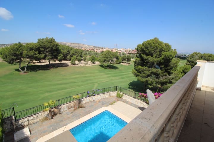 3 soveværelse Rækkehus til salg i Algorfa med swimmingpool - € 446.000 (Ref: 9129498)