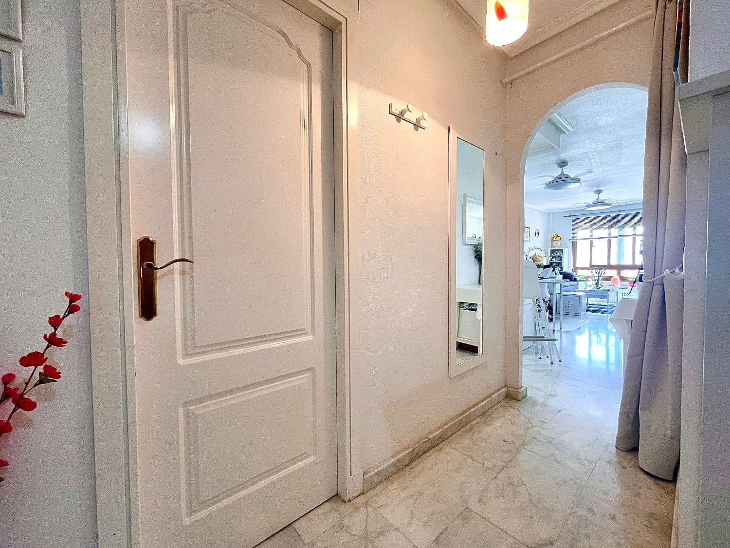 2 bedroom Beach Apartment for sale in Orihuela Costa with pool garage - € 179,999 (Ref: 9141395)